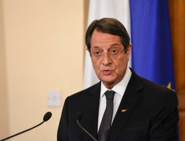 Κυπριακό: Σήμερα παραδίδει ο Έιντε το προσχέδιο για την Διάσκεψη - Άμεση ενημέρωση των ηγετών από Αναστασιάδη